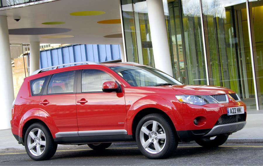  Mitsubishi Outlander 2005 года  (фото 49 из 77)